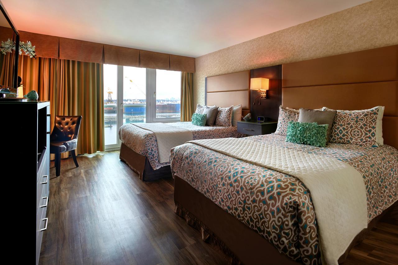The Lonsdale Quay Hotel North Vancouver Dış mekan fotoğraf